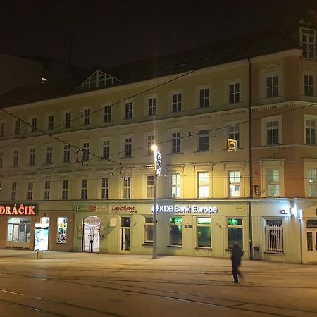 Hostel Folks Bratislava Exterior photo